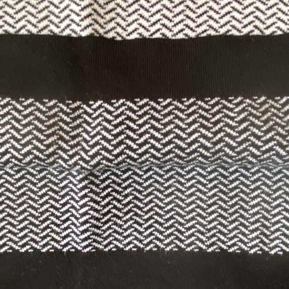 Tristan Mens Black/White Chevron Pattern Soft V-neck Cozy Knit Sweater-Sz-XL - Picture 10 of 16